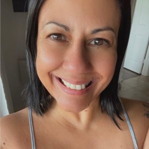 Meet your Posher, Jenniffer